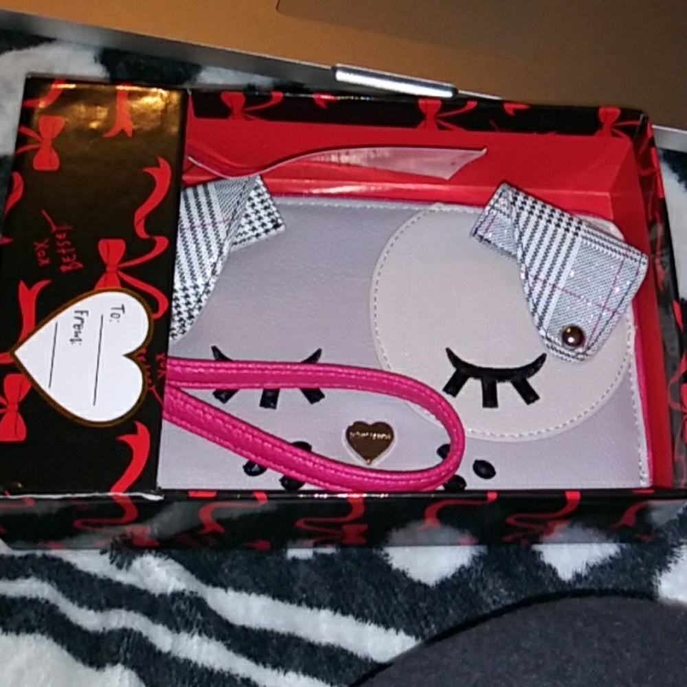 Betsy Johnson wallet